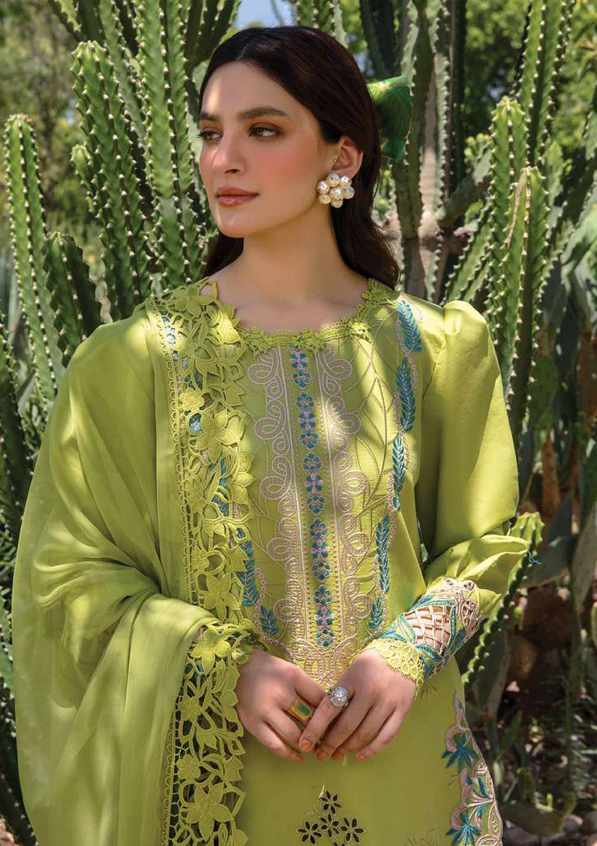 Rang Rasiya Winter Dhanak Embroidered 3-Piece Unstitched Suit