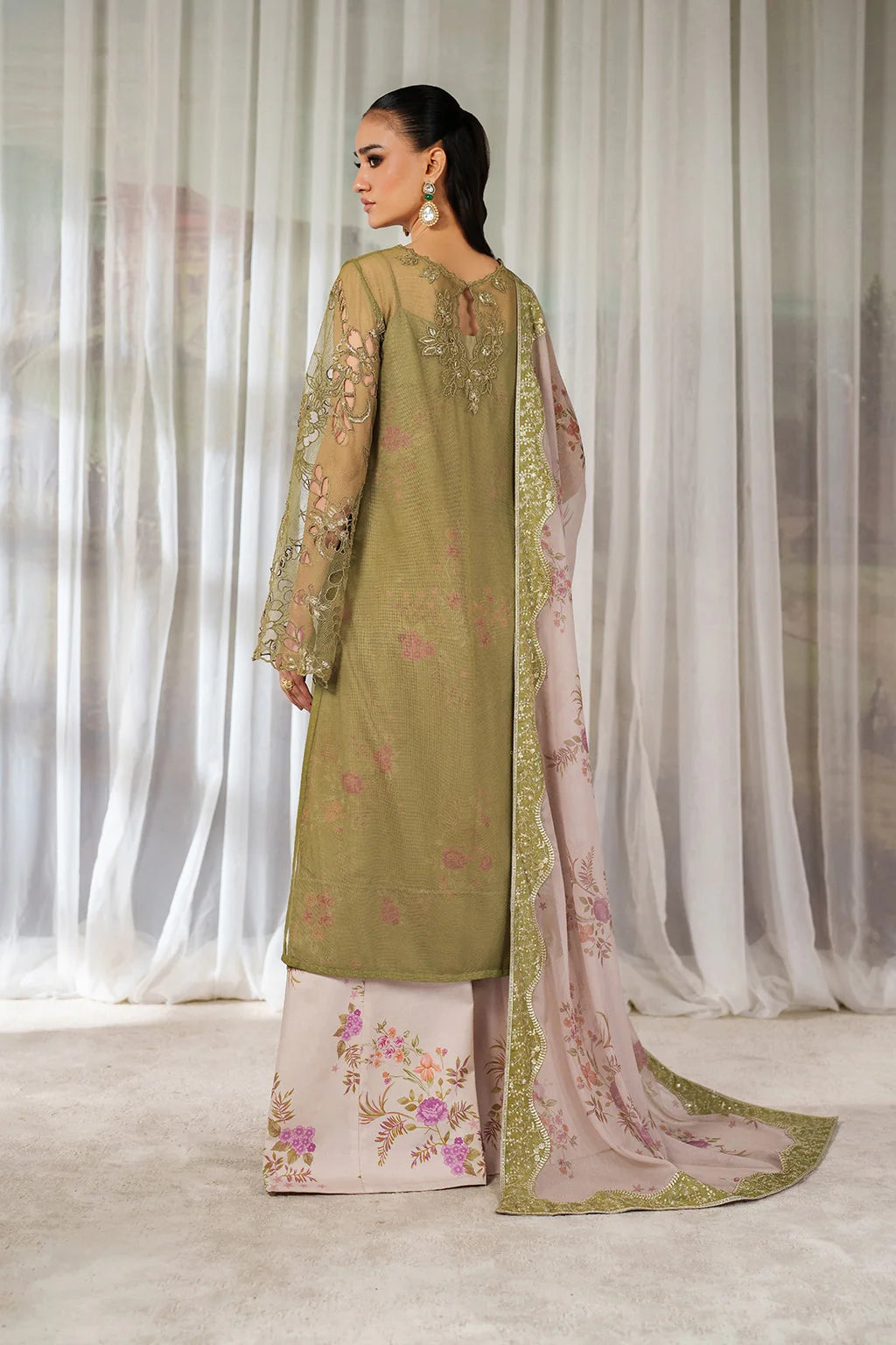 Iznik lawn Embroidery 3 piece Unstitched (Order Code:  Af-31)