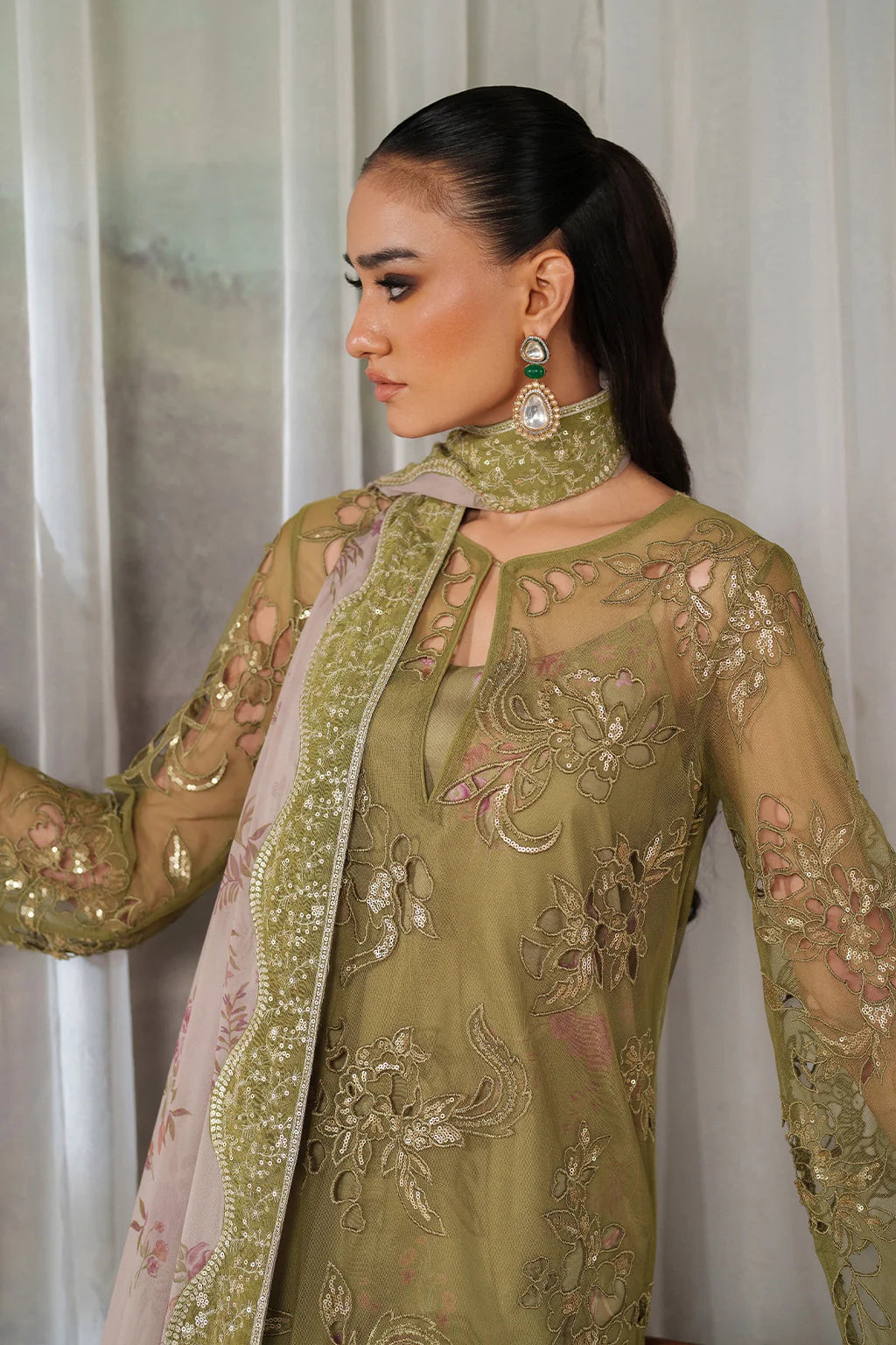 Iznik lawn Embroidery 3 piece Unstitched (Order Code:  Af-31)