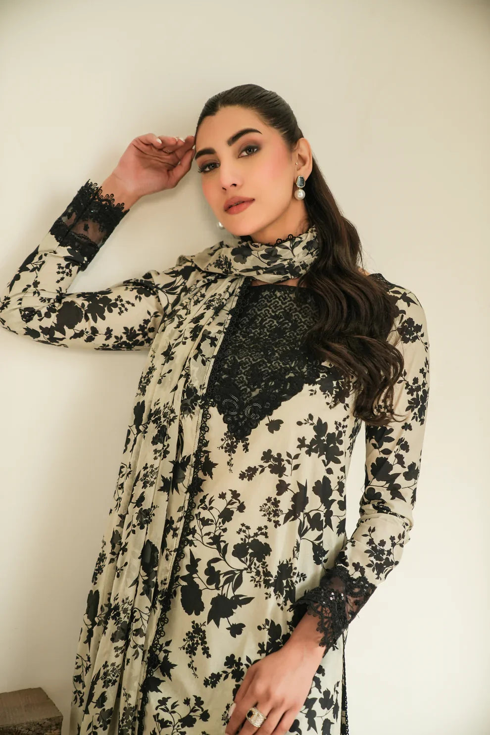 Aneela's lawn Embroidery 3 piece Unstitched (Order Code:  Af-24)