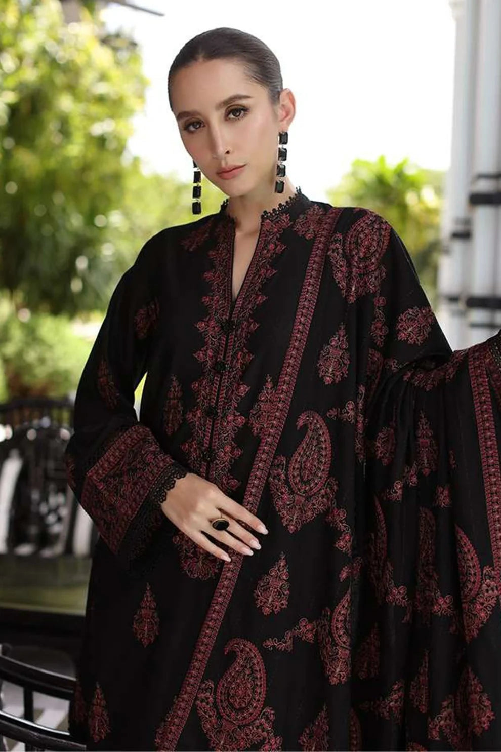 Bareeze 3-Piece Embroidered Dhanak Suit