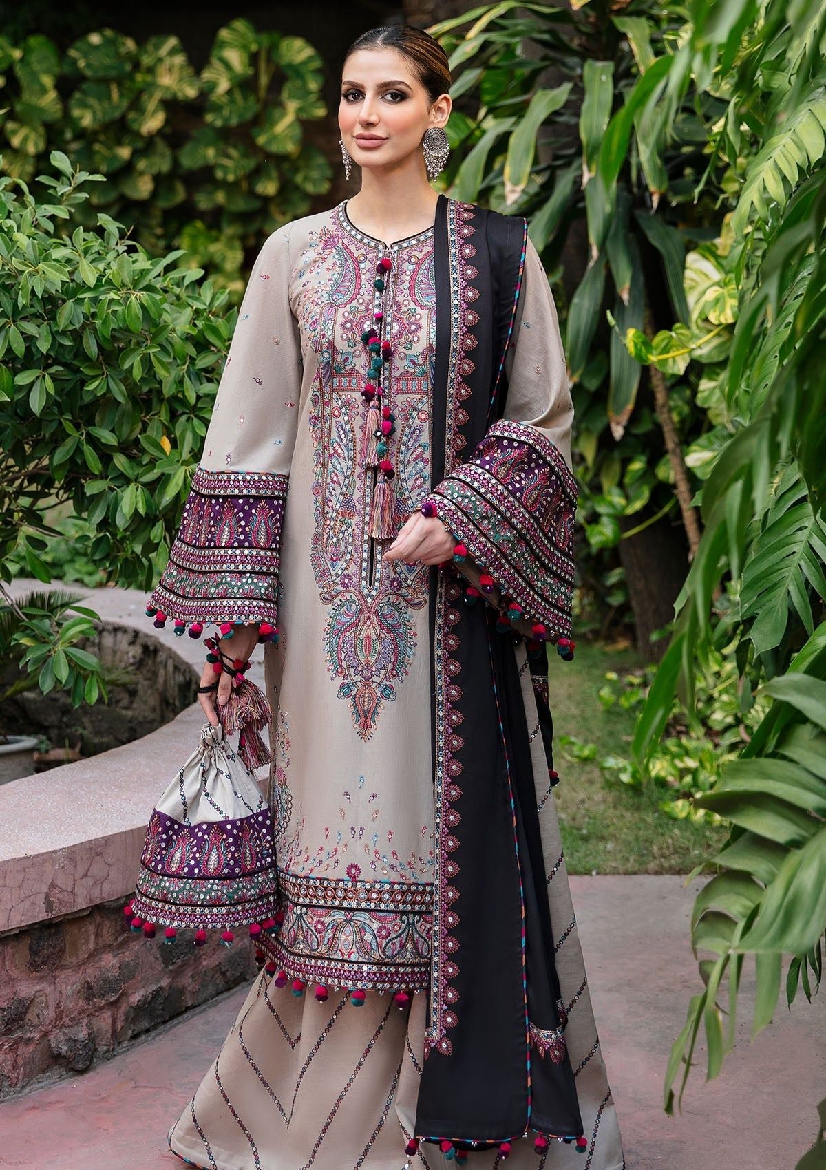 Jazmin Winter Dhanak Embroidered 3-Piece Unstitched Suit