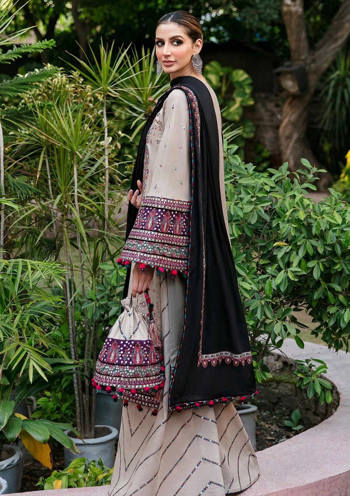 Jazmin Winter Dhanak Embroidered 3-Piece Unstitched Suit