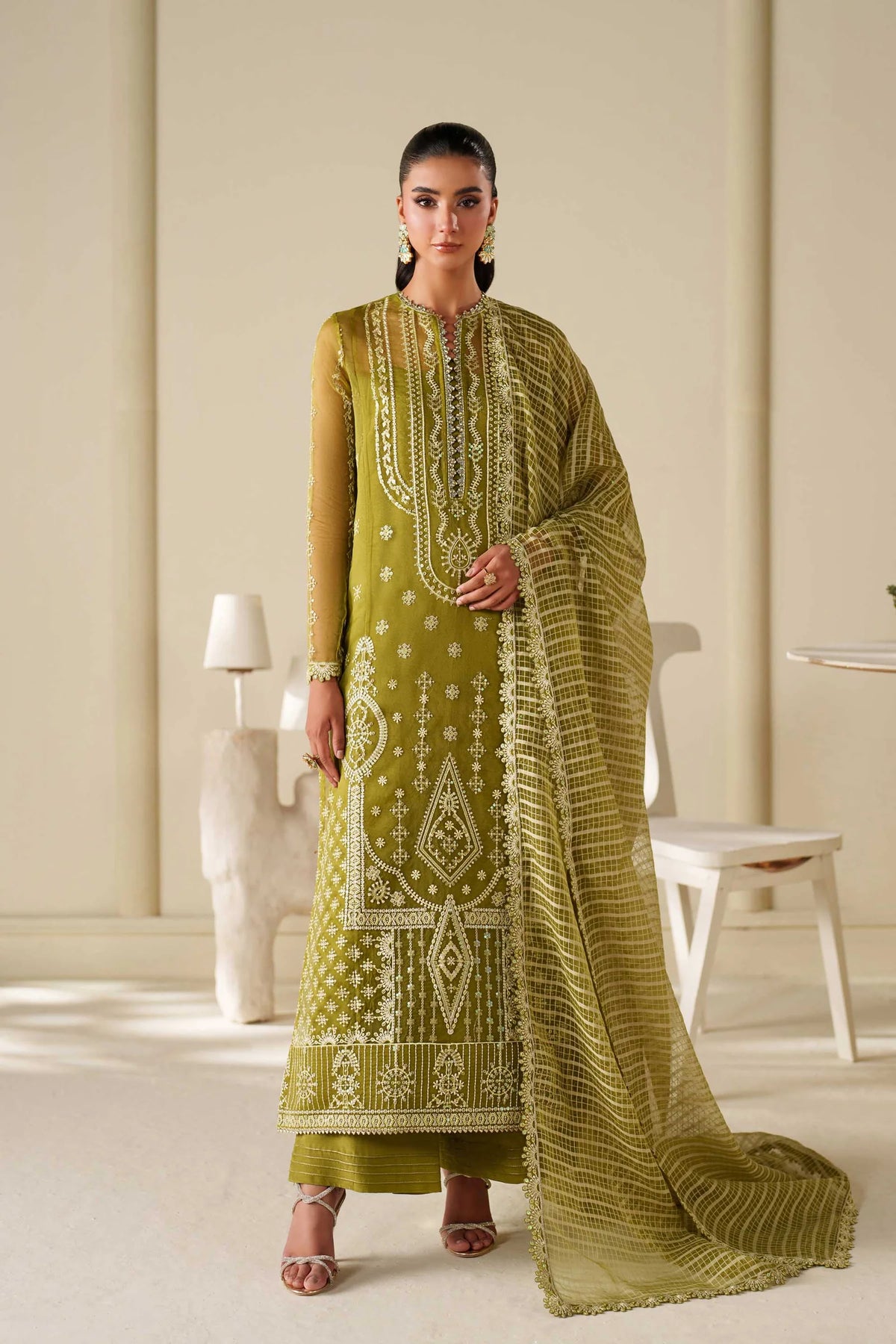 Winter Dhanak Embroidered 3-Piece Unstitched Suit