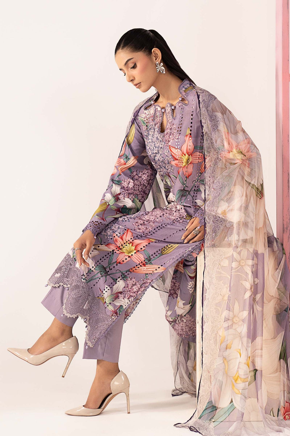 Maria B 3-Piece Embroidered Lawn Chikankari Suit