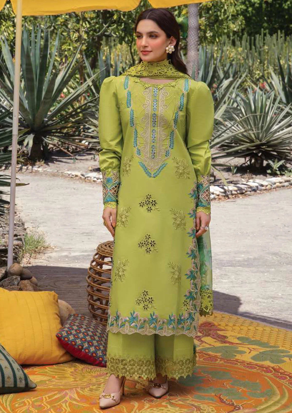 Rang Rasiya Winter Dhanak Embroidered 3-Piece Unstitched Suit