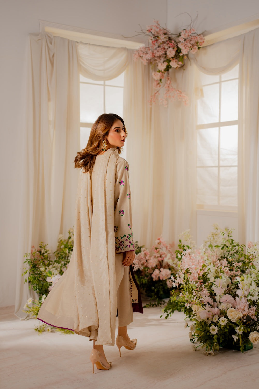 Luxury Winter Dhanak Embroidered 3-Piece Unstitched Suit