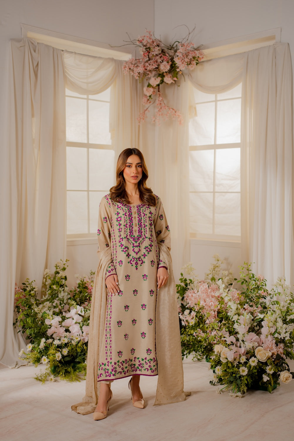 Luxury Winter Dhanak Embroidered 3-Piece Unstitched Suit